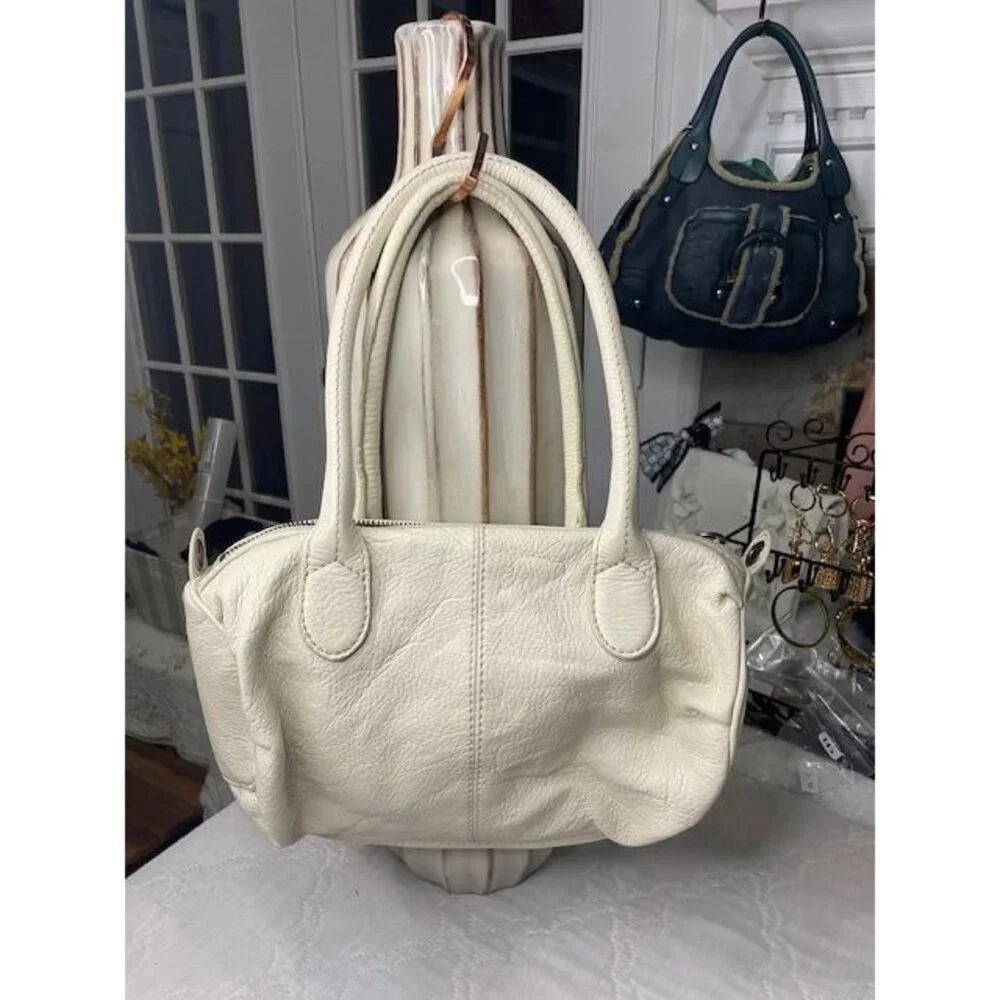 Preloved Marc by Marc Jacobs Classic Q Cream Leather Handbag – Floral Interior - Picture 2 of 3
